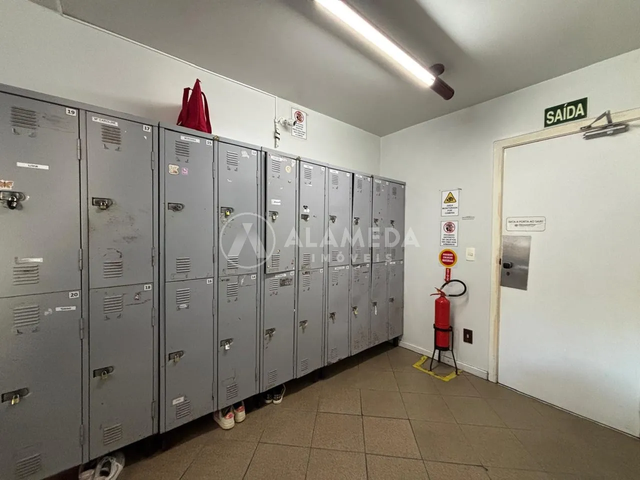 SALA À VENDA NO BAIRRO CENTRO, EXCELENTE PONTO COMERCIAL. — foto 5