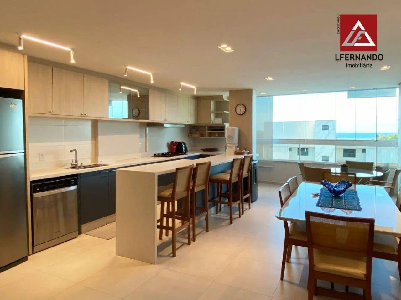 Apartamento mobiliado com 3 dormitórios, sendo 1 suíte à venda, 118 m por R$ 1.790.000 - Armação - Penha/SC — foto 3