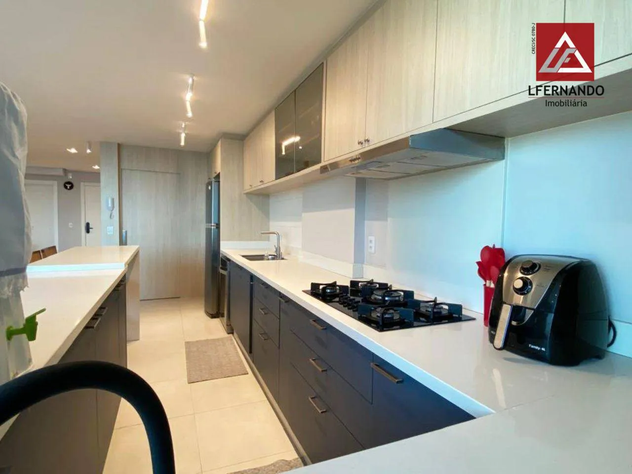 Apartamento mobiliado com 3 dormitórios, sendo 1 suíte à venda, 118 m por R$ 1.790.000 - Armação - Penha/SC — foto 4