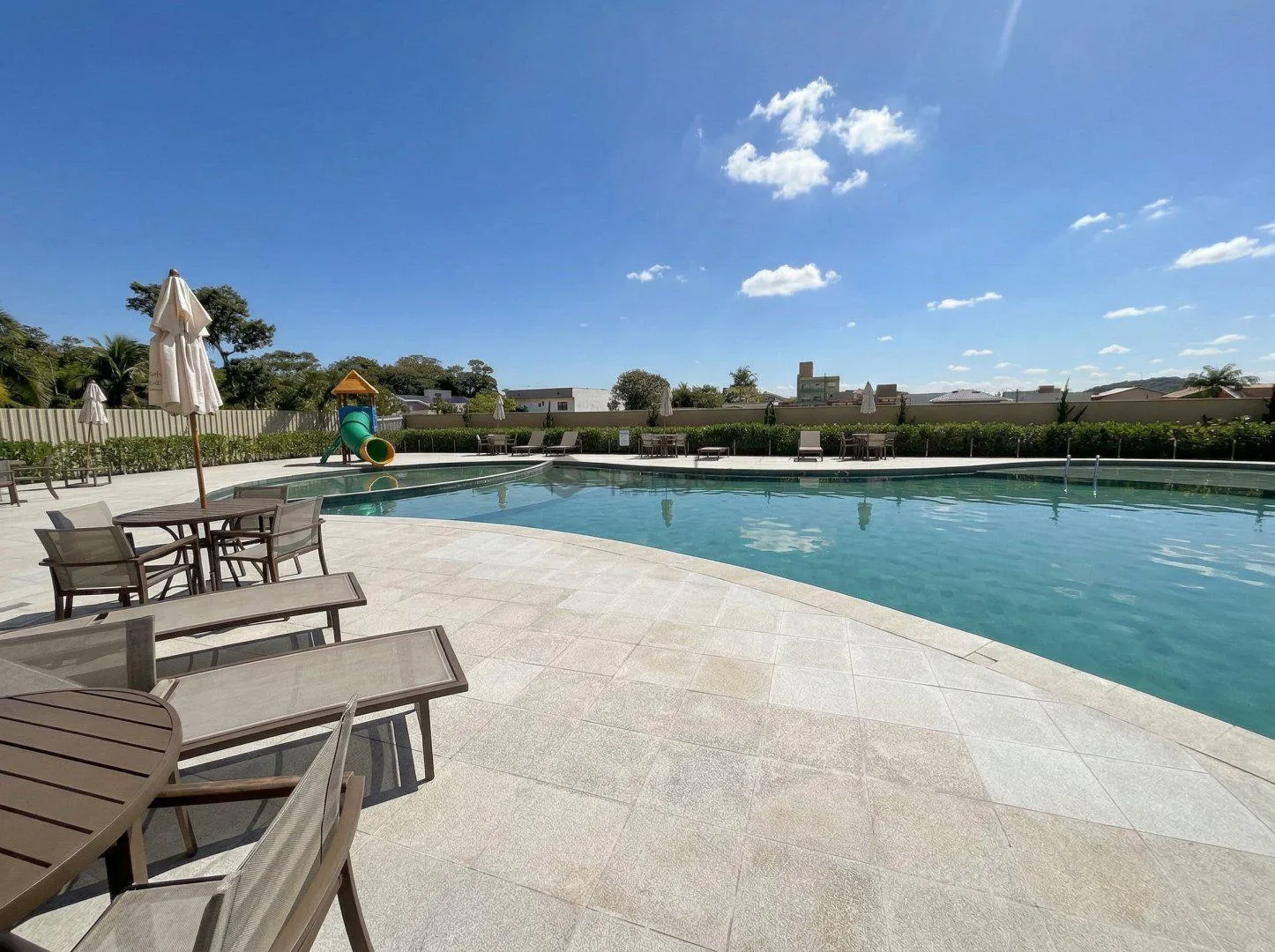 Apartamento alto padrão, bairro Gaspar Grande, em Gaspar REF: AP0755 — foto 4