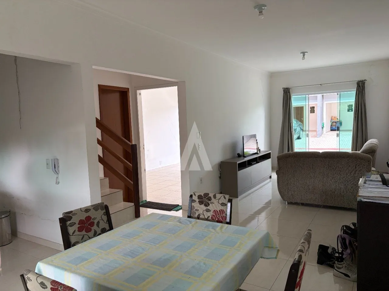 Sobrado geminado com 1 suíte e 2 quartos à venda no bairro Floresta em Joinville-SC por R$550.000,00. — foto 3