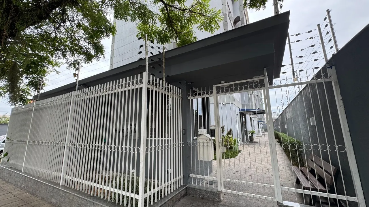 Apartamento com 2 quartos à venda no bairro Bucarein, com 1 vaga de garagem coberta em Joinville/SC R$310.000,00 por R$290.000,00. — foto 2