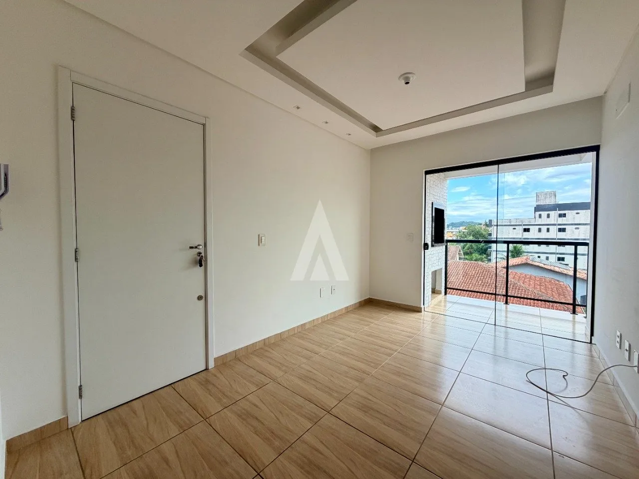 Apartamento com 3 quartos à venda no bairro Jardim Iririú em Joinville-SC por R$345.000,00. — foto 2