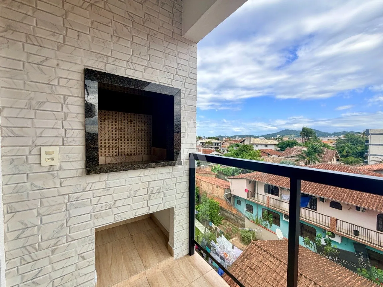 Apartamento com 3 quartos à venda no bairro Jardim Iririú em Joinville-SC por R$345.000,00. — foto 3