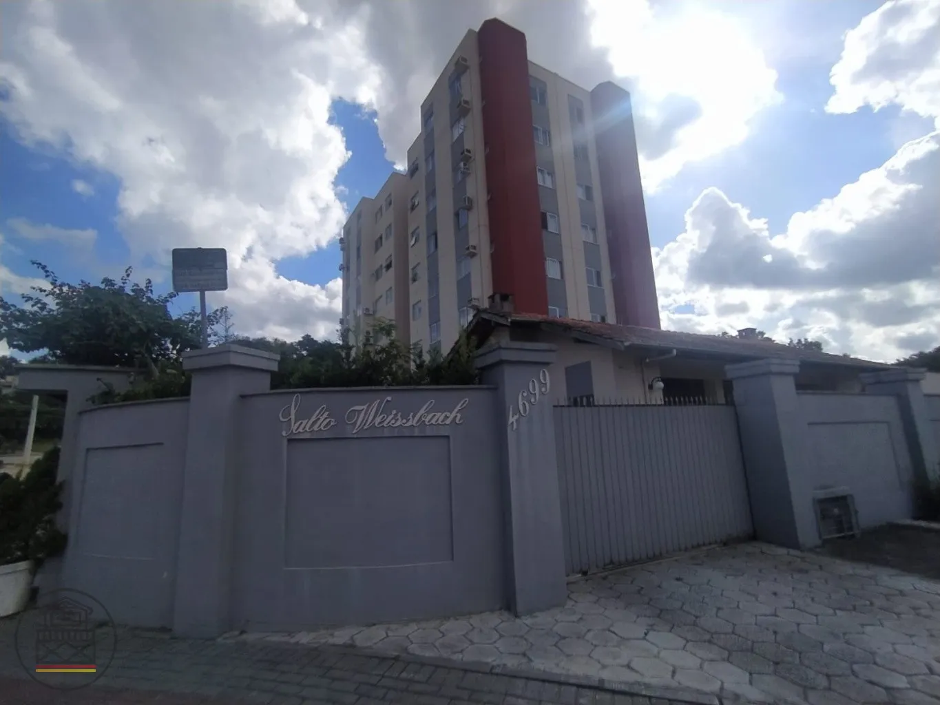 Apartamento de 03 dormitórios com 01 vaga de garagem. - foto 1