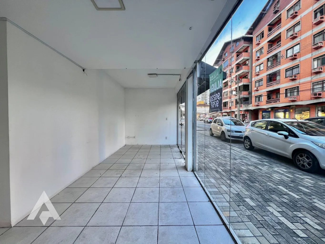 Loja térrea com 46m para locação com R$ 2.300,00 - Bairro Vila Nova - Blumenau/SC — foto 2