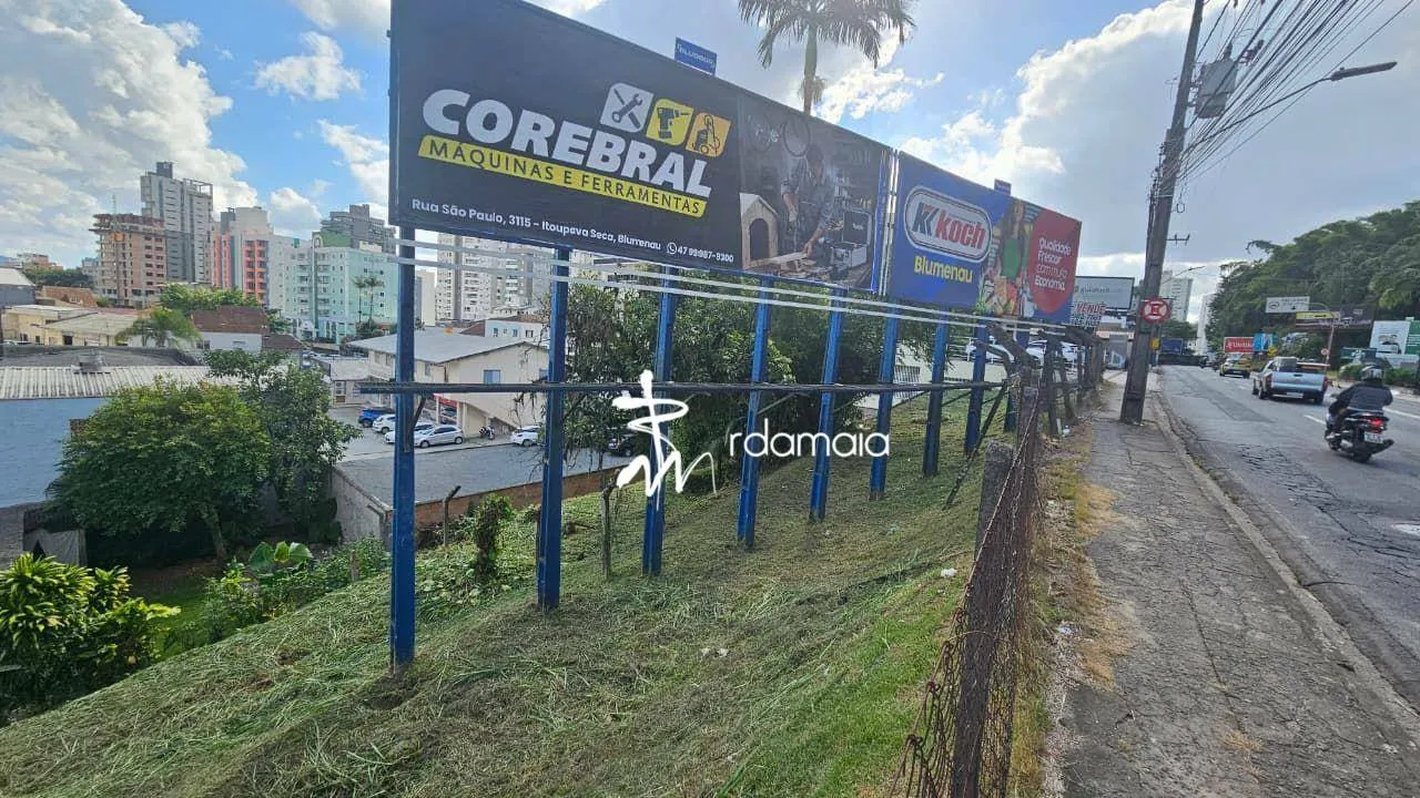 TERRENO CENTRO - Av. Martin Luther - #rdamaiavende #blumenau — foto 4