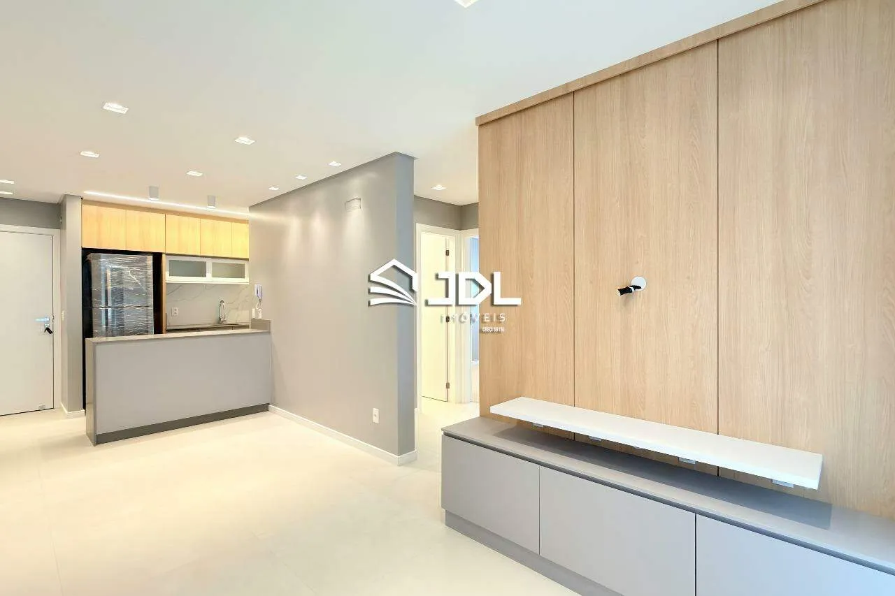 Apartamento 3 dormitórios (1 suíte), mobiliado e a apenas 5 minutos da Vila Germânica e parque Ramiro. - foto 1