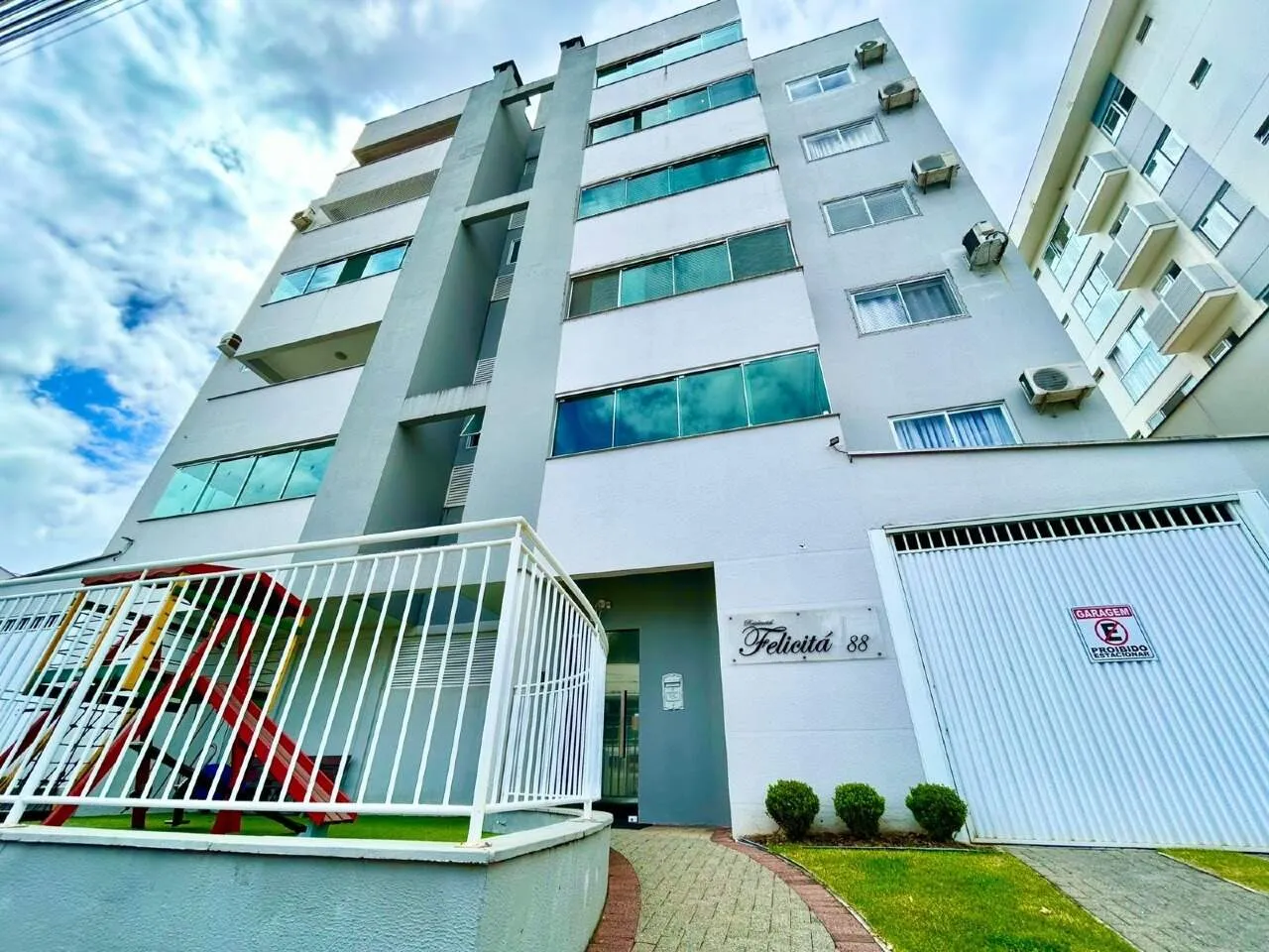 Apartamento com Elevador e Sacada com Churrasqueira no Passo Manso - foto 1