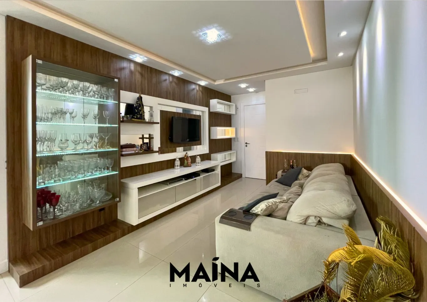 Apartamento mobiliado com 3 quartos em localização privilegiada na Itoupava Seca - foto 1