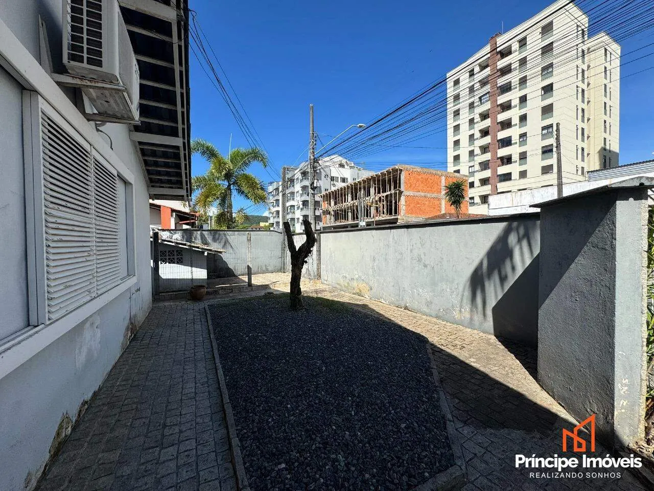 Casa com 3 quartos no América em Joinville — foto 5