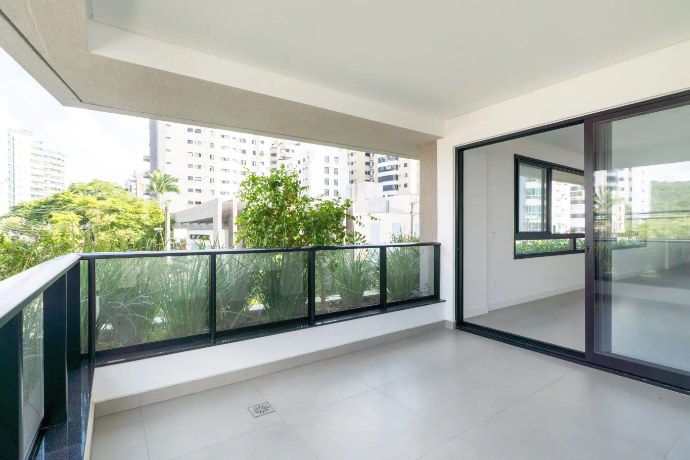 Apartamento de Alto Padrão no Jardim Blumenau | Sofisticação, Espaço e Exclusividade — foto 2