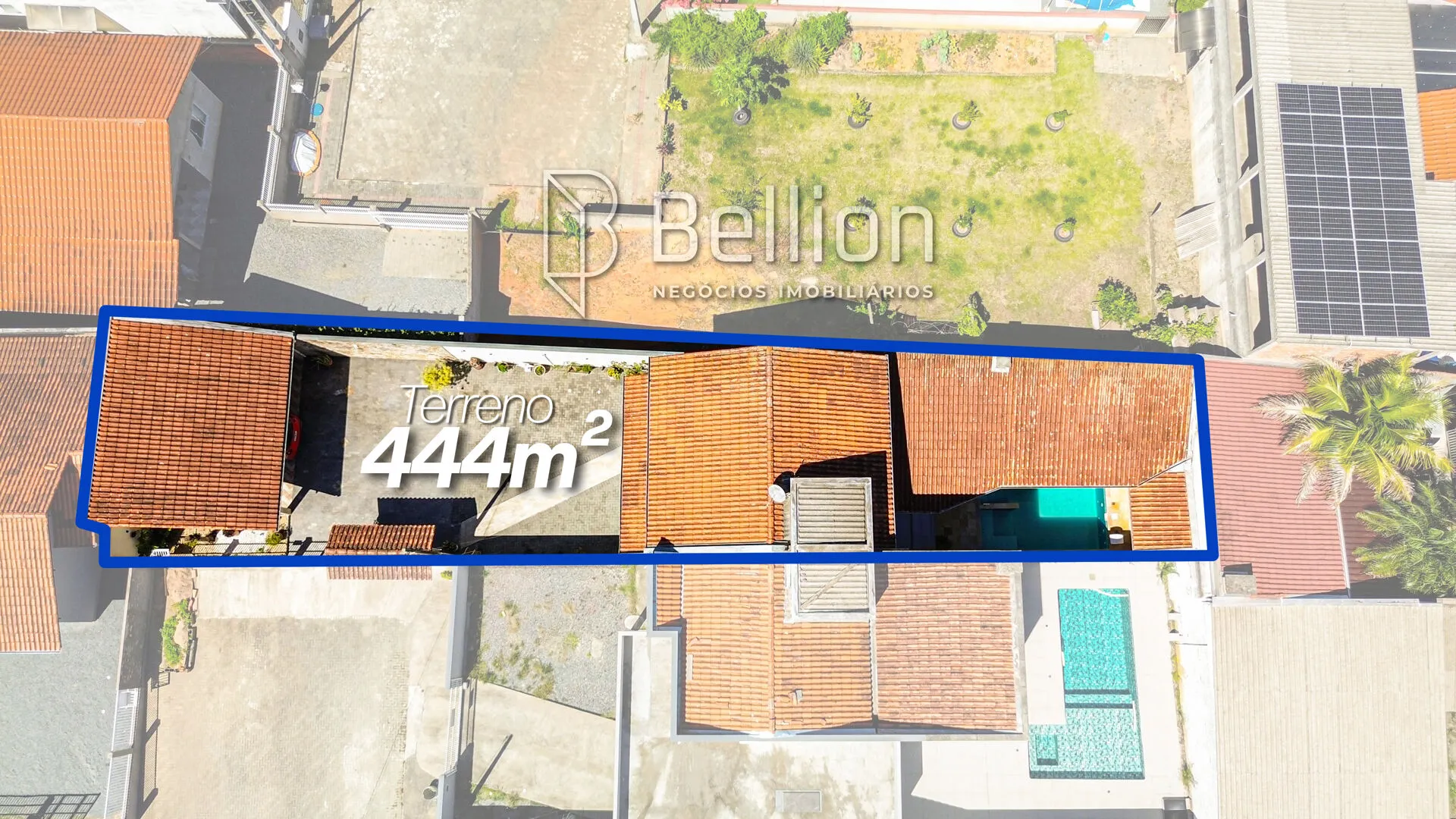 Sobrado com 3 quartos, 444m de terreno e piscina na Estrada das Areias em Indaial - foto 1