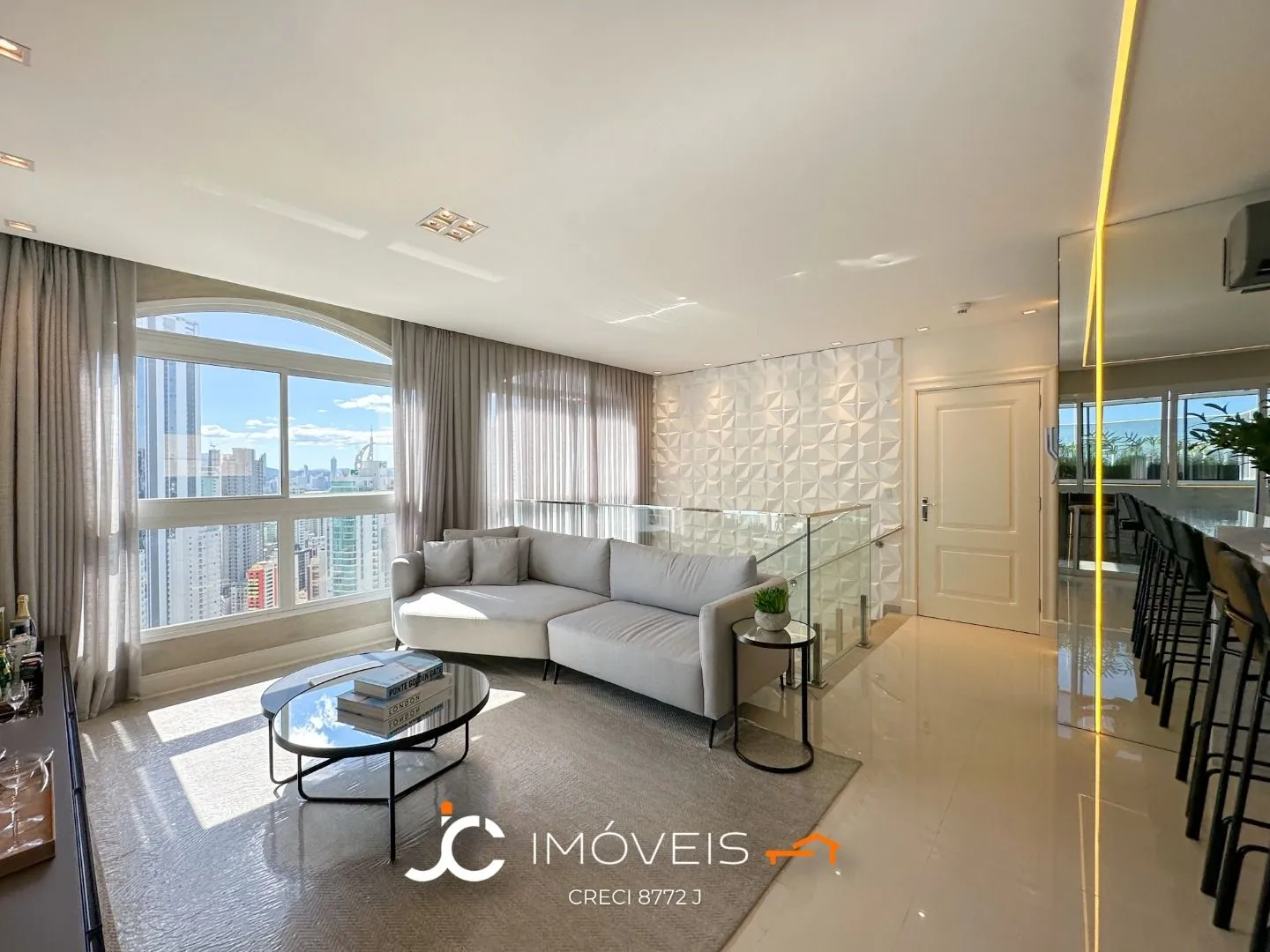 APARTAMENTO NO CENTRO BALNEÁRIO CAMBURIO - 3 SUÍTES E 4 VAGAS — foto 7