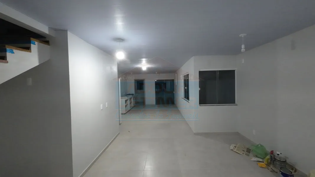 Sobrado em Alvenaria, 133m², 3 quartos, suíte, sacada, churrasqueira, B. Vila Nova, Joinville, SC — foto 4