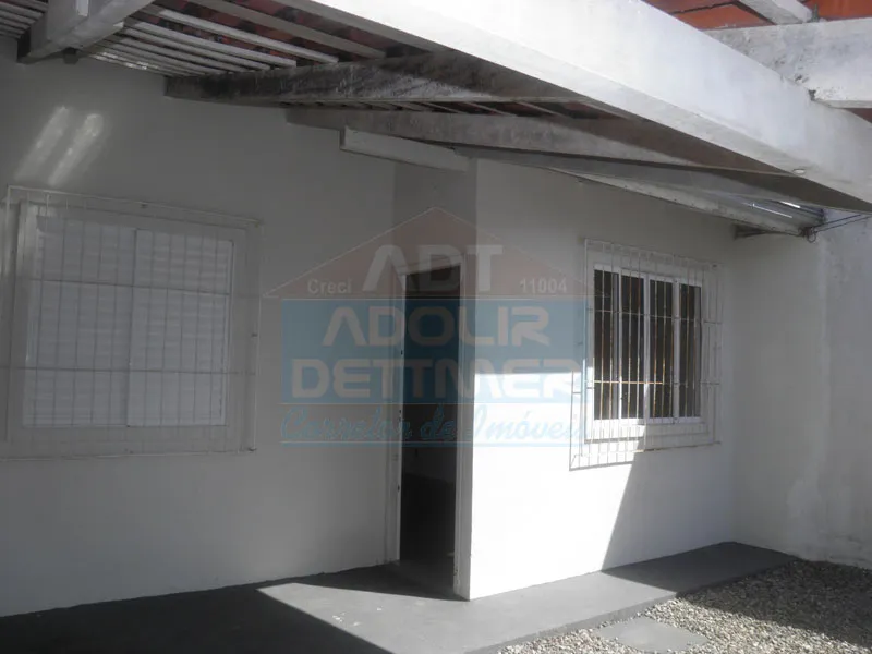 Casa Alvenaria casa geminada - Bairro Bom Retiro - Joinville - SC — foto 3