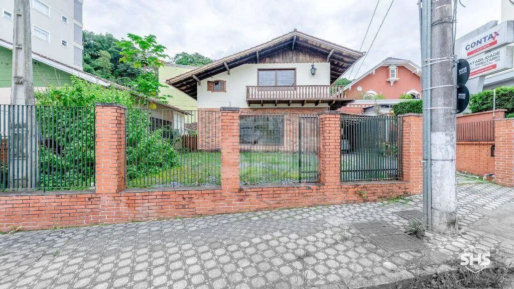 Outros Imóveis à venda com 5 quartos, 8 vagas, 400m² no Ponta Aguda, Blumenau - foto 1