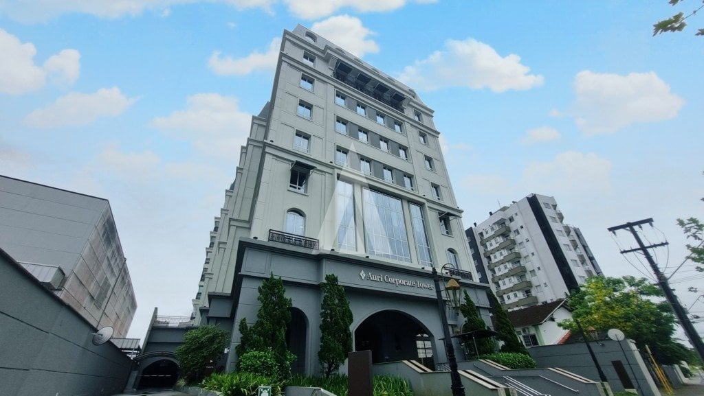 Sala/Escritório à venda, 2 vagas, 89m² na região do bairro Bom Retiro, próximo à Avenida Rolf Wiest, Joinville