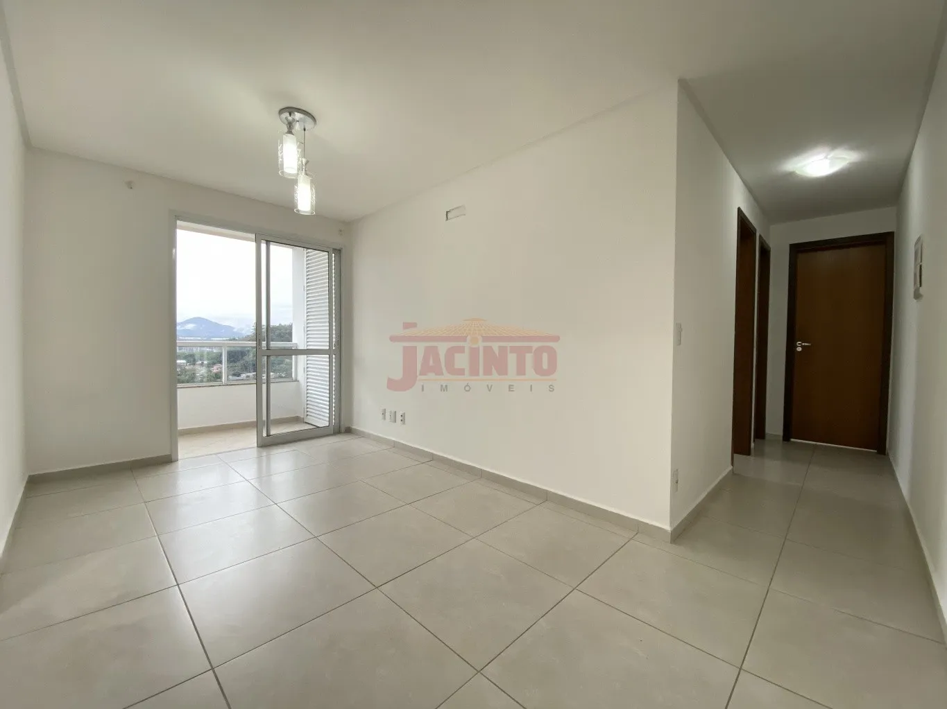 Apartamento com 2 dormitórios no Residencial Fortaleza de Sagres, bairro Fortaleza. — foto 2