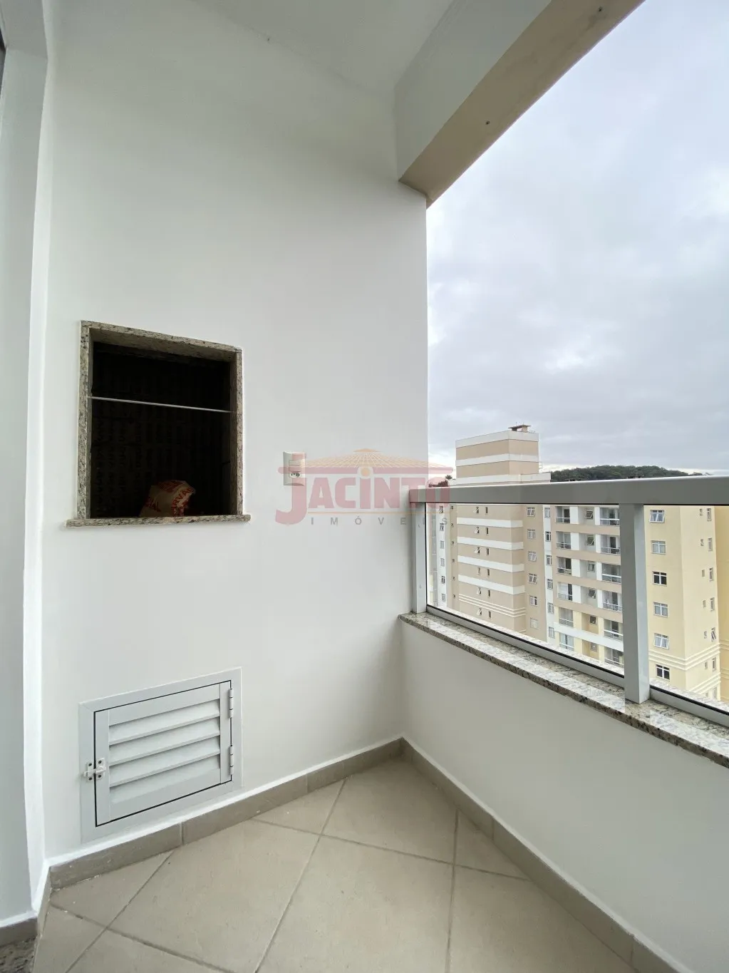 Apartamento com 2 dormitórios no Residencial Fortaleza de Sagres, bairro Fortaleza. — foto 3