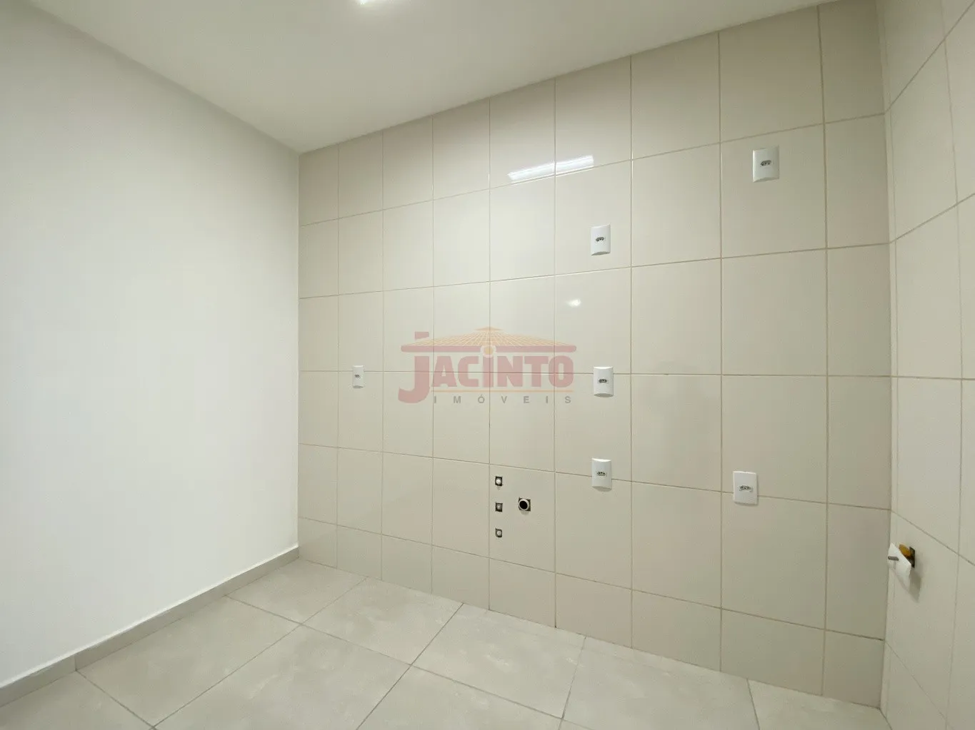 Apartamento com 2 dormitórios no Residencial Fortaleza de Sagres, bairro Fortaleza. — foto 4