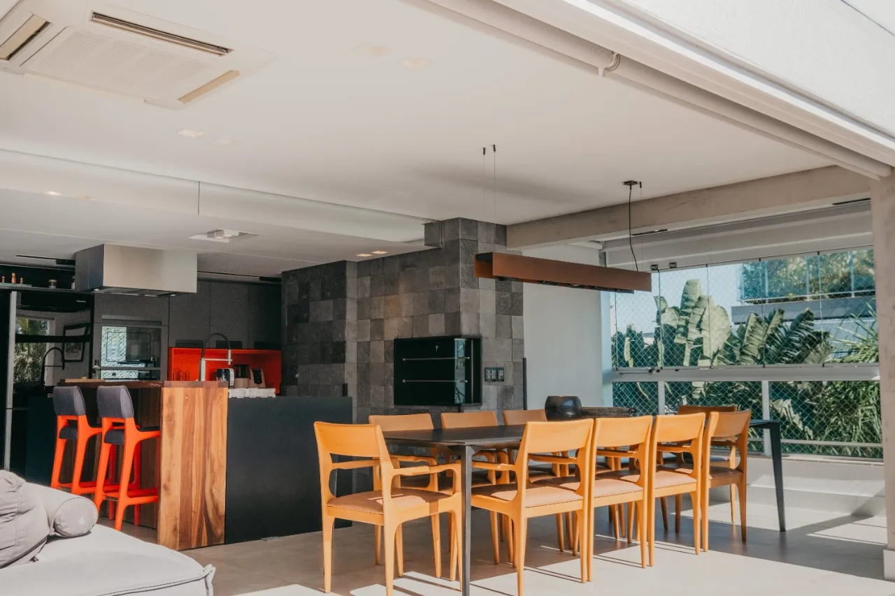 Apartamento para alugar com 3 quartos e 1 suíte, 2 vagas, 305m² no Campeche, Florianópolis - foto 1