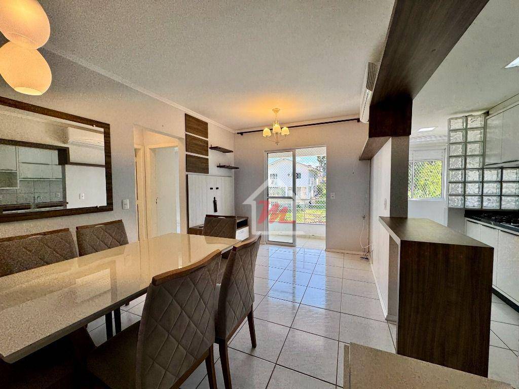 Apartamento à venda com 2 quartos, 1 vaga, 56m² na região do bairro Velha, próximo à Rua Divinópolis, Blumenau