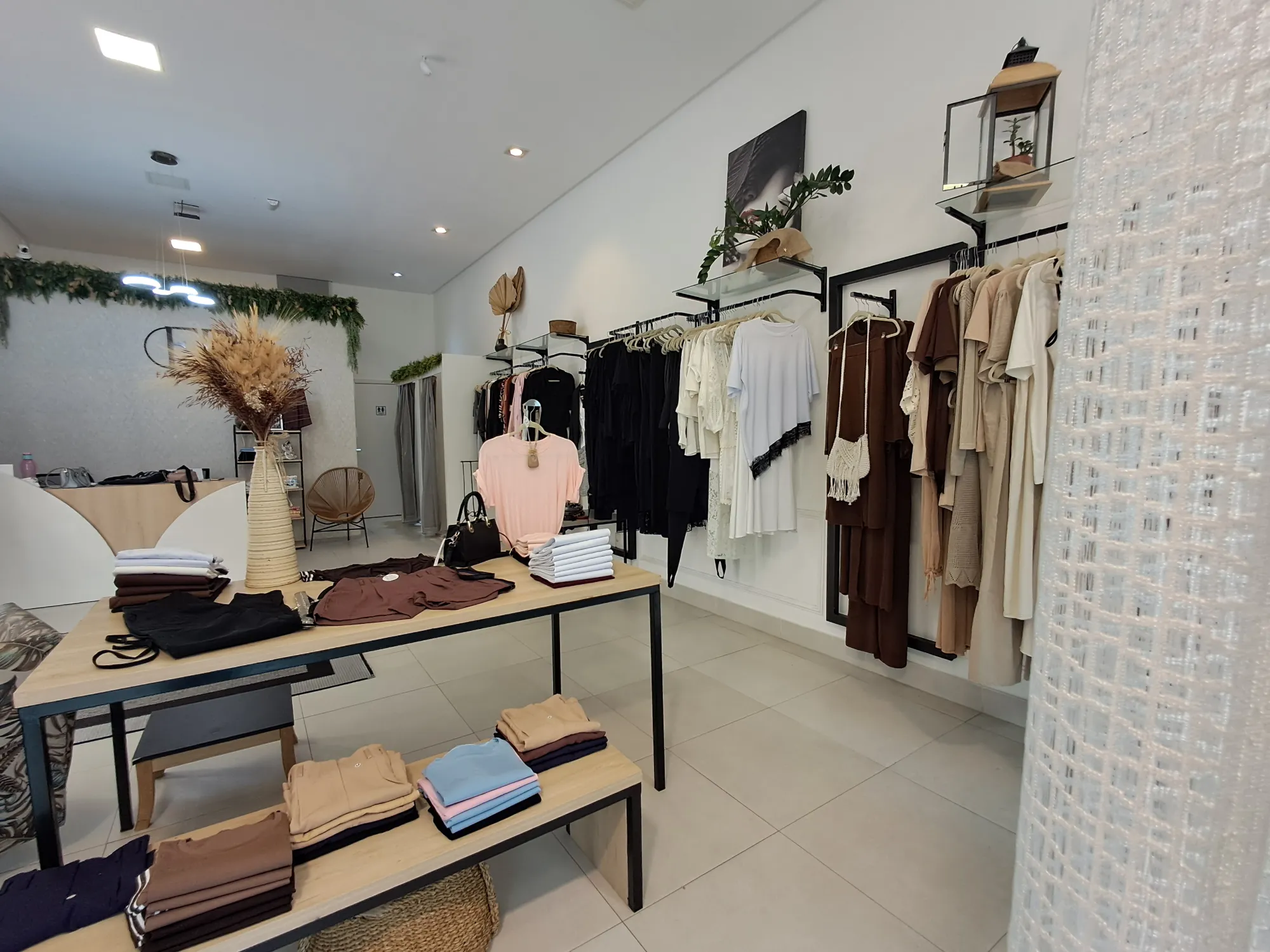 Loja de moda feminina com estoque na Vila Nova — foto 5