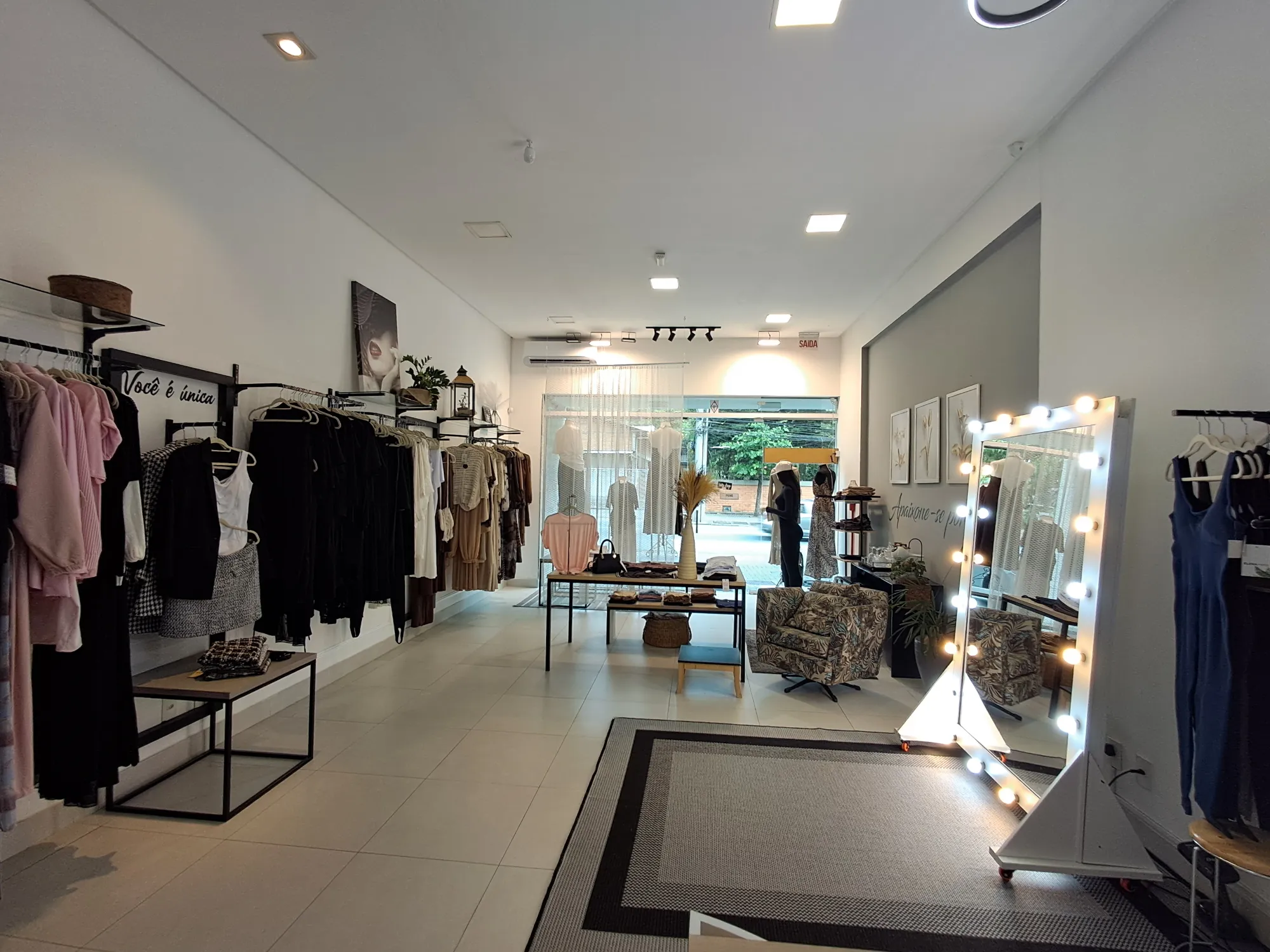 Loja de moda feminina com estoque na Vila Nova - foto 1