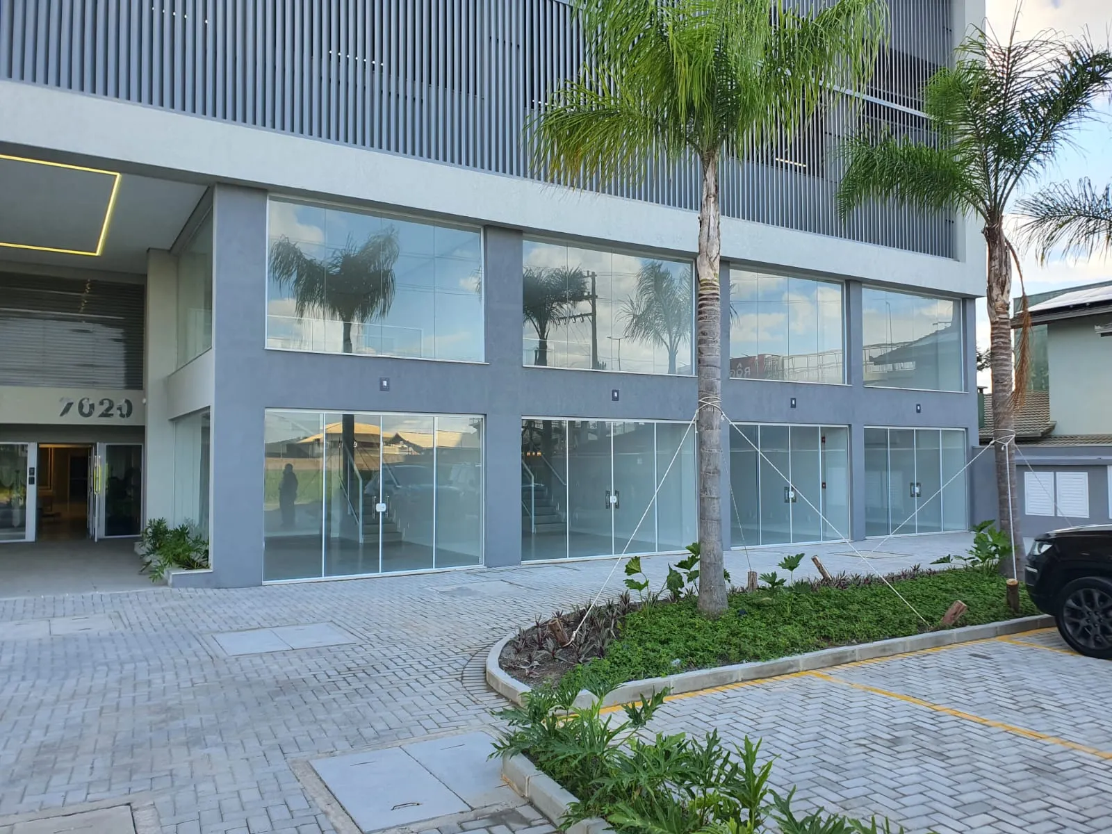 Excelente Loja Comercial Paralelo a BR 101 em Barra Velha - foto 1