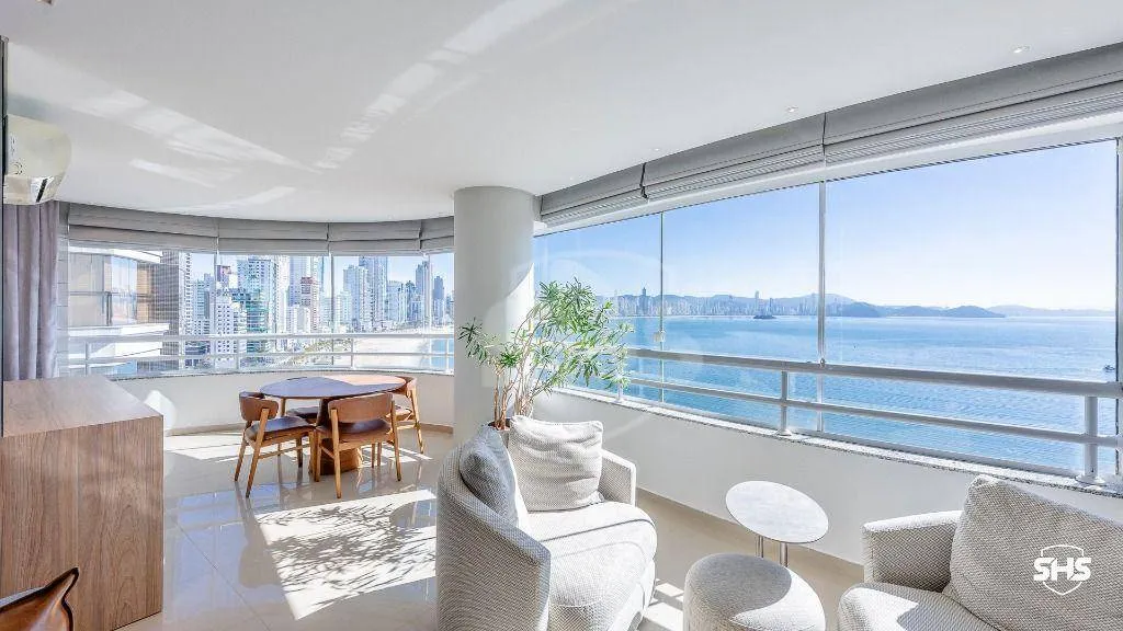 Apartamento para alugar com 4 quartos e 3 suítes, 4 vagas, 220m² no Centro, Balneário Camboriú - foto 1