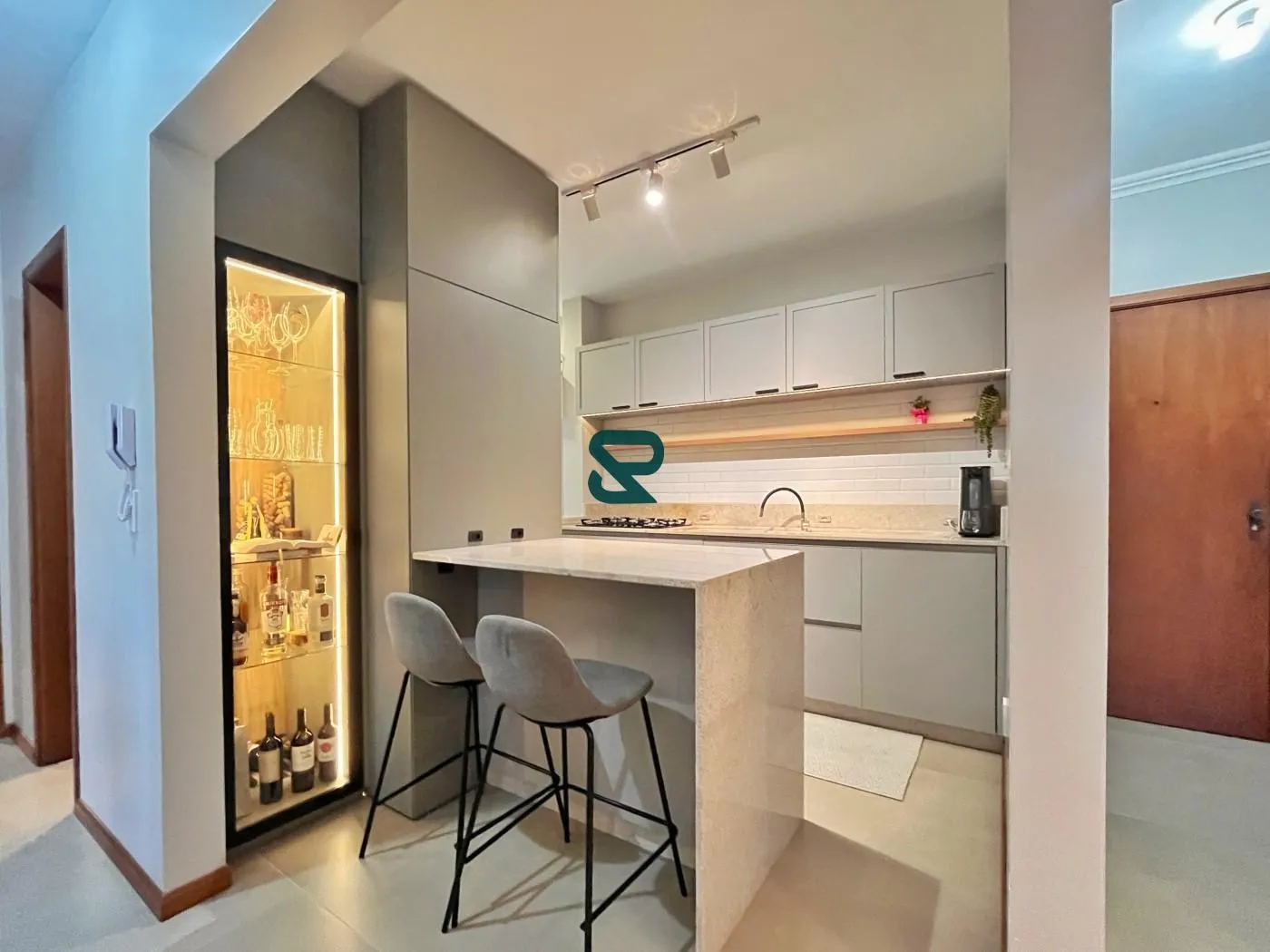 APARTAMENTO COM FÁCIL ACESSO AO CENTRO! - foto 1