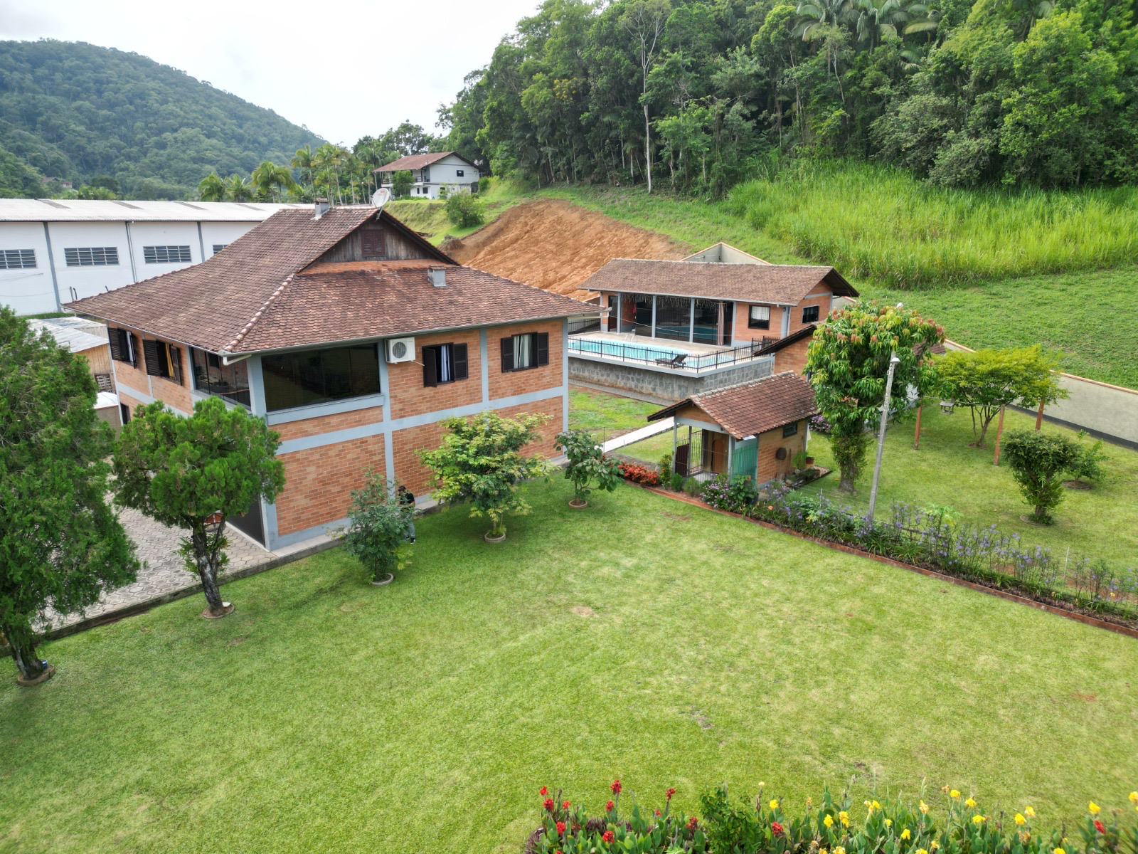 Imóvel comercial com três construções em Pomerode — foto 2