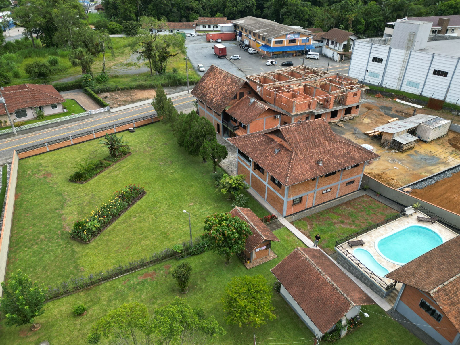 Imóvel comercial com três construções em Pomerode — foto 3