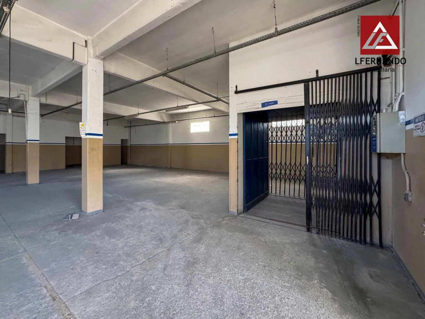 Galpão à venda, 6 vagas, 737m² na região do bairro Velha, próximo à Rua João Pessoa, Blumenau — foto 5