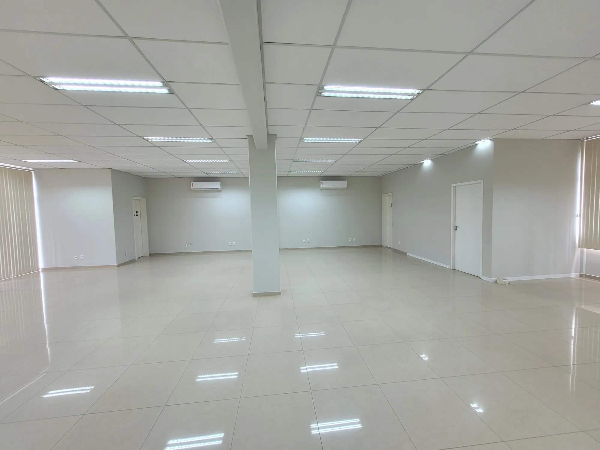 Loja  Sala Escritório em prédio comercial  — foto 3