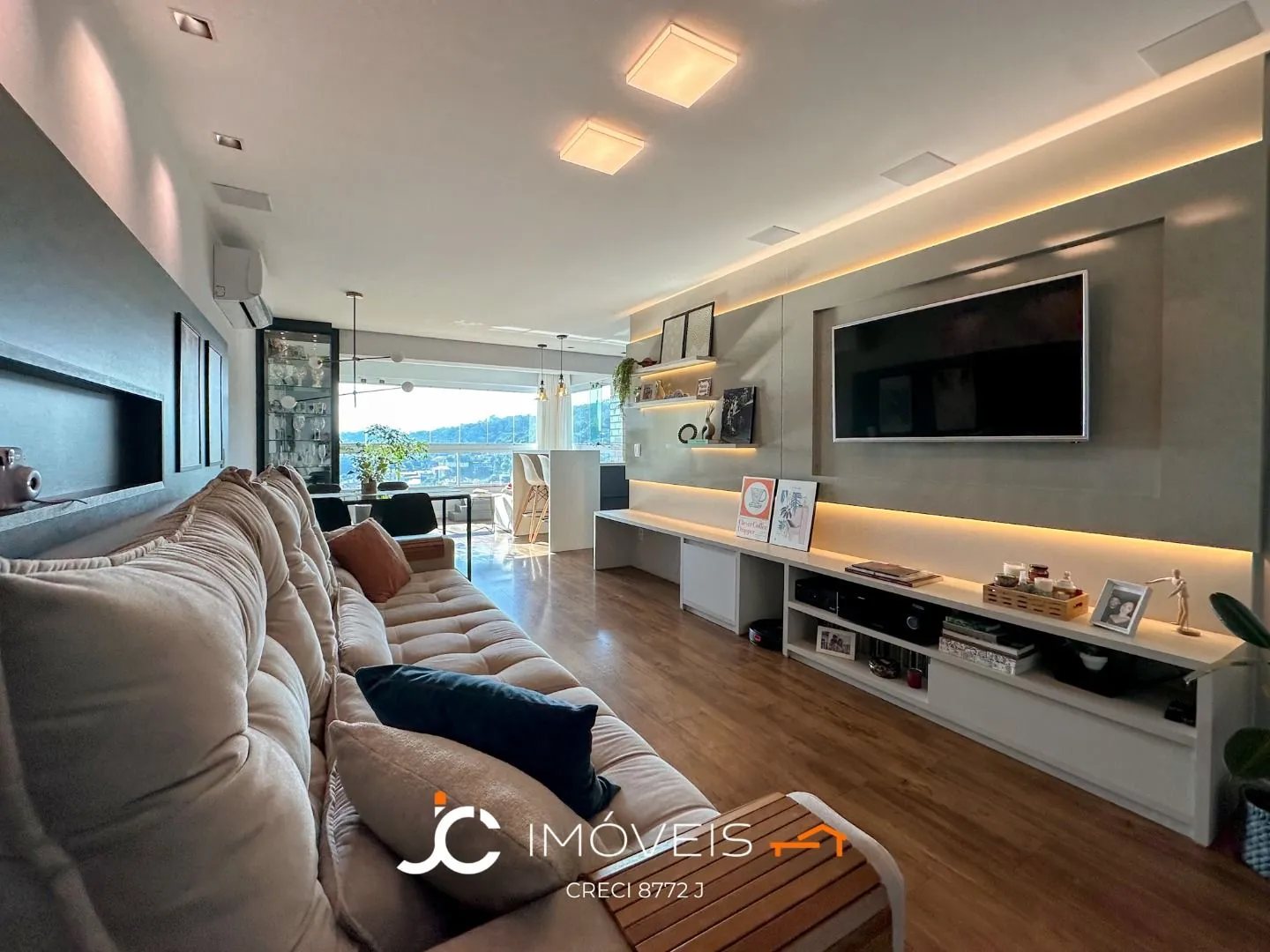 Apartamento 2 dormitorios sendo uma suíte e 2 vagas - Bairro Velha — foto 2