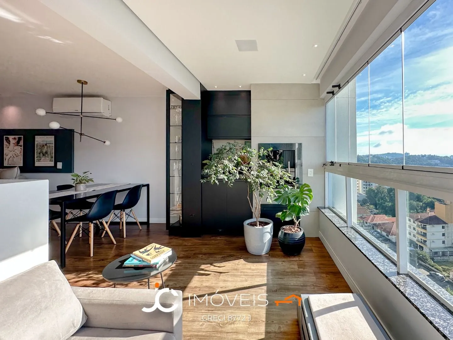 Apartamento 2 dormitorios sendo uma suíte e 2 vagas - Bairro Velha - foto 1