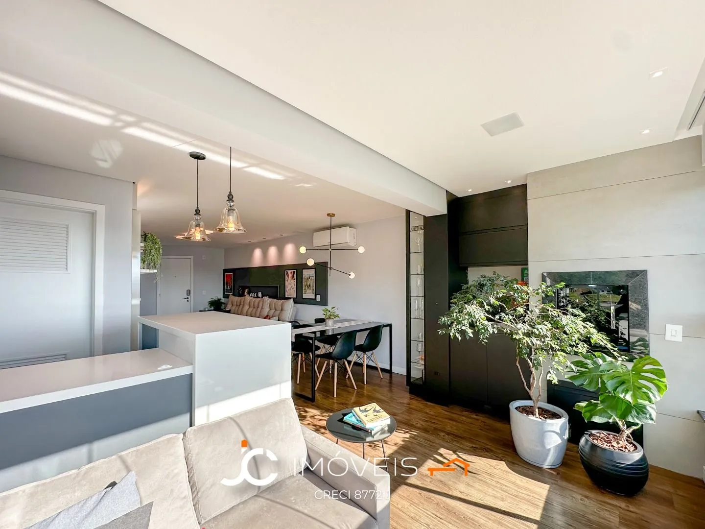Apartamento 2 dormitorios sendo uma suíte e 2 vagas - Bairro Velha — foto 3