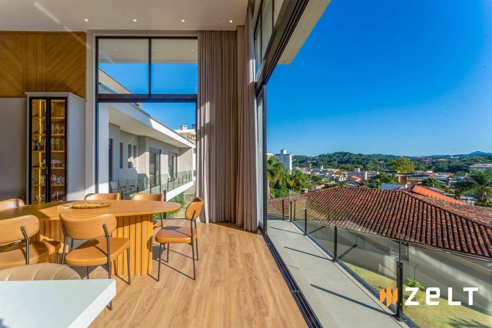 Casa à venda com 3 quartos e 3 suítes, 4 vagas, 831m² na Rua Almirante Armin Zimmermann no Itoupava Norte, Blumenau — foto 4