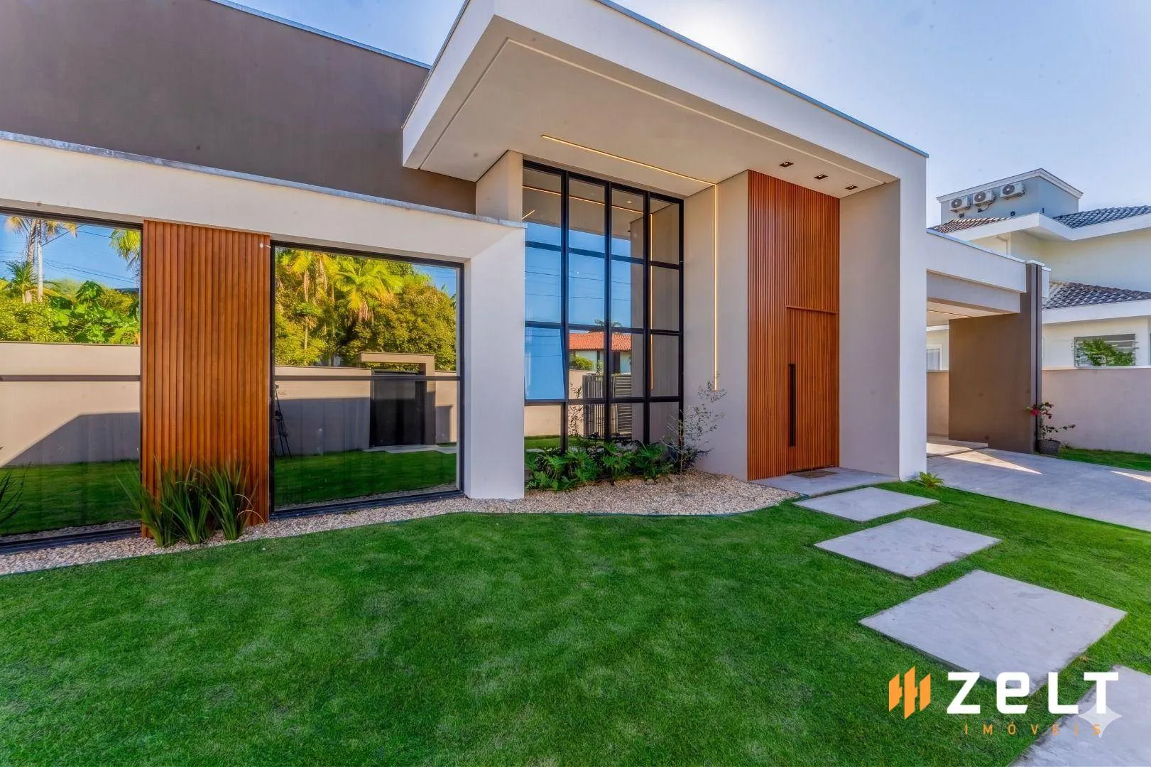 Casa à venda com 3 quartos e 3 suítes, 4 vagas, 831m² no Itoupava Norte, Blumenau - foto 1