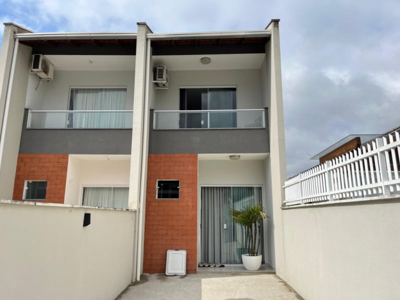 Casa · à venda · 2 quartos · 91m² · Água Verde, Blumenau