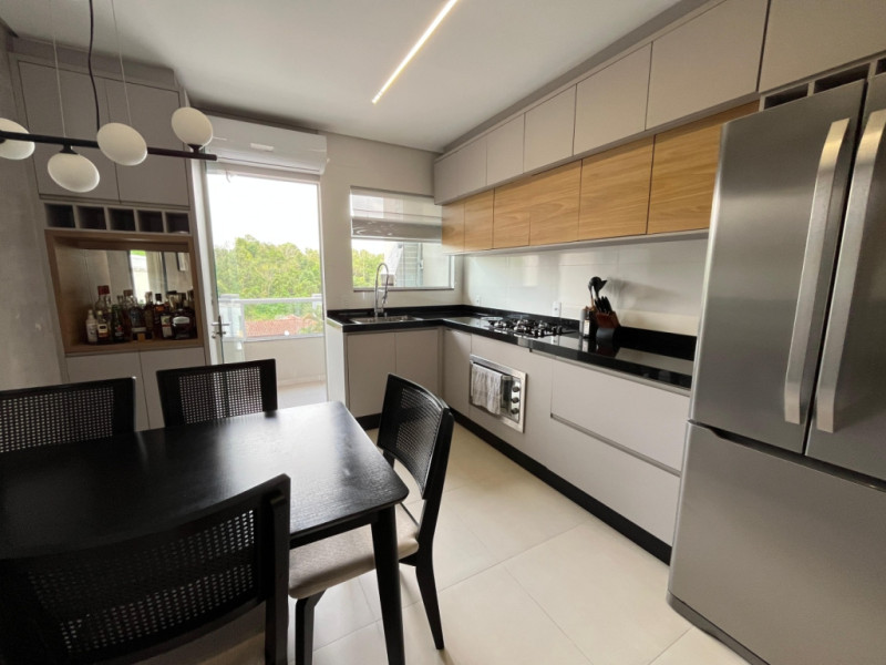 Casa · à venda · 2 quartos · 91m² · Água Verde, Blumenau