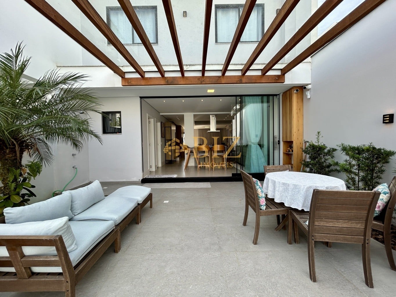 Casa · para alugar · 3 quartos · 257m² · Ponta Aguda, Blumenau