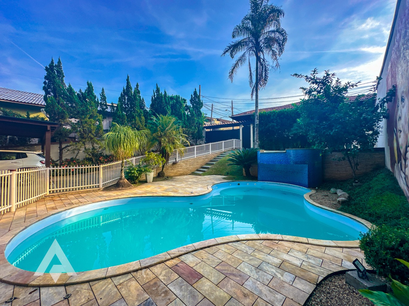 Casa · à venda · 3 quartos · 344.23m² · Salto, Blumenau