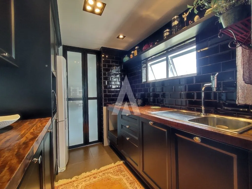Apartamento à venda com 2 quartos, 2 vagas, 70m² na região do bairro Anita Garibaldi, próximo à Rua Concórdia, Joinville — foto 6