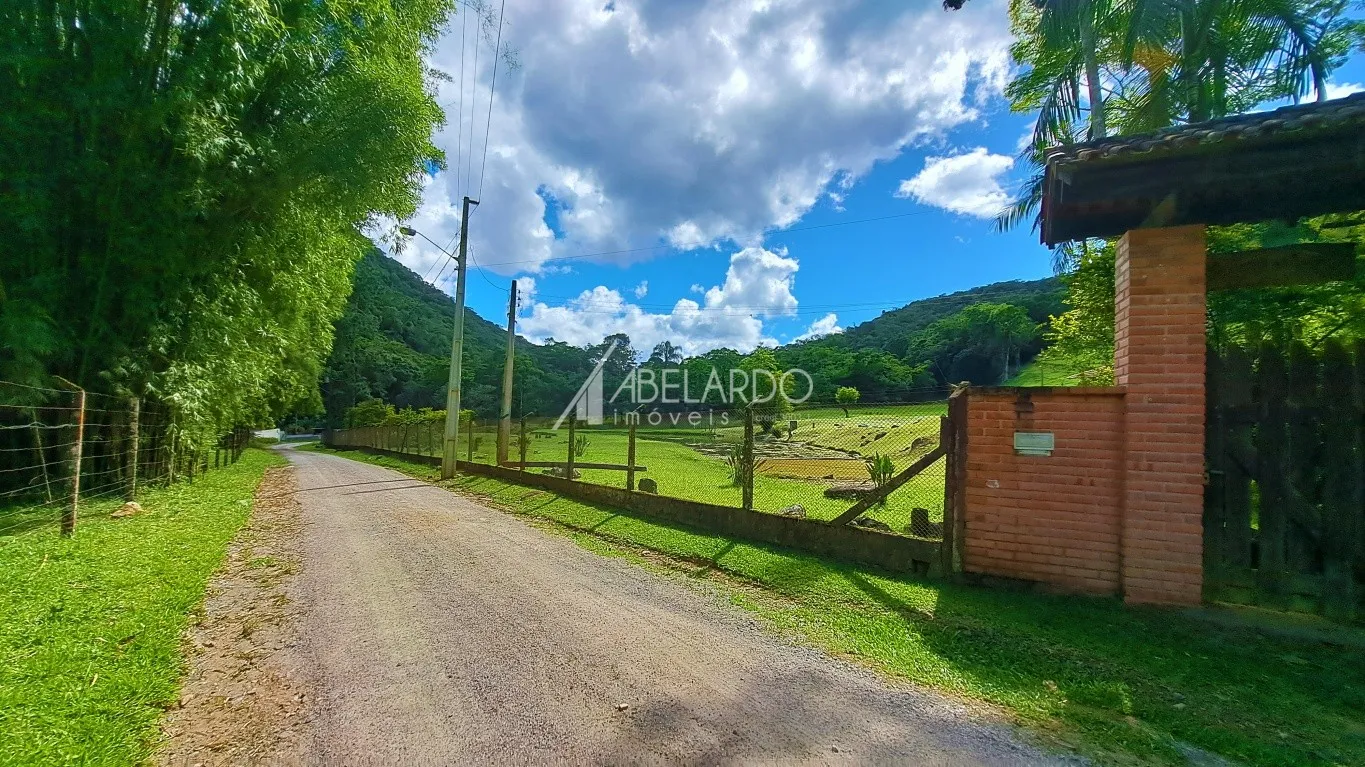 Imóvel Rural à venda com 6 quartos e 6 suítes, 244000m² no Progresso, Blumenau - foto 1