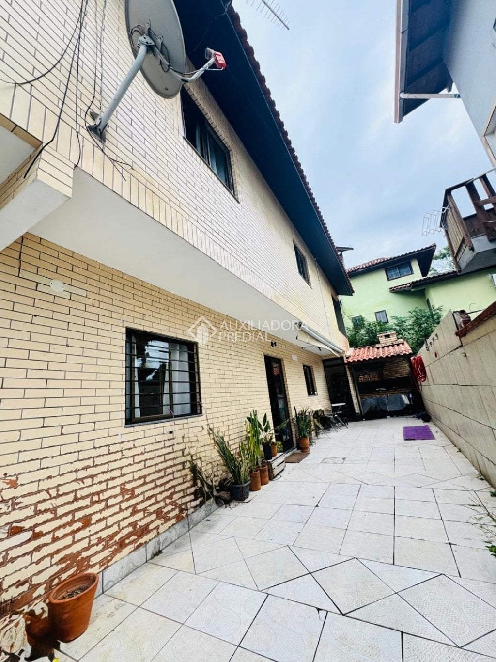 Terreno à venda, 272m² na Sotero José de Farias no Rio Tavares, Florianópolis