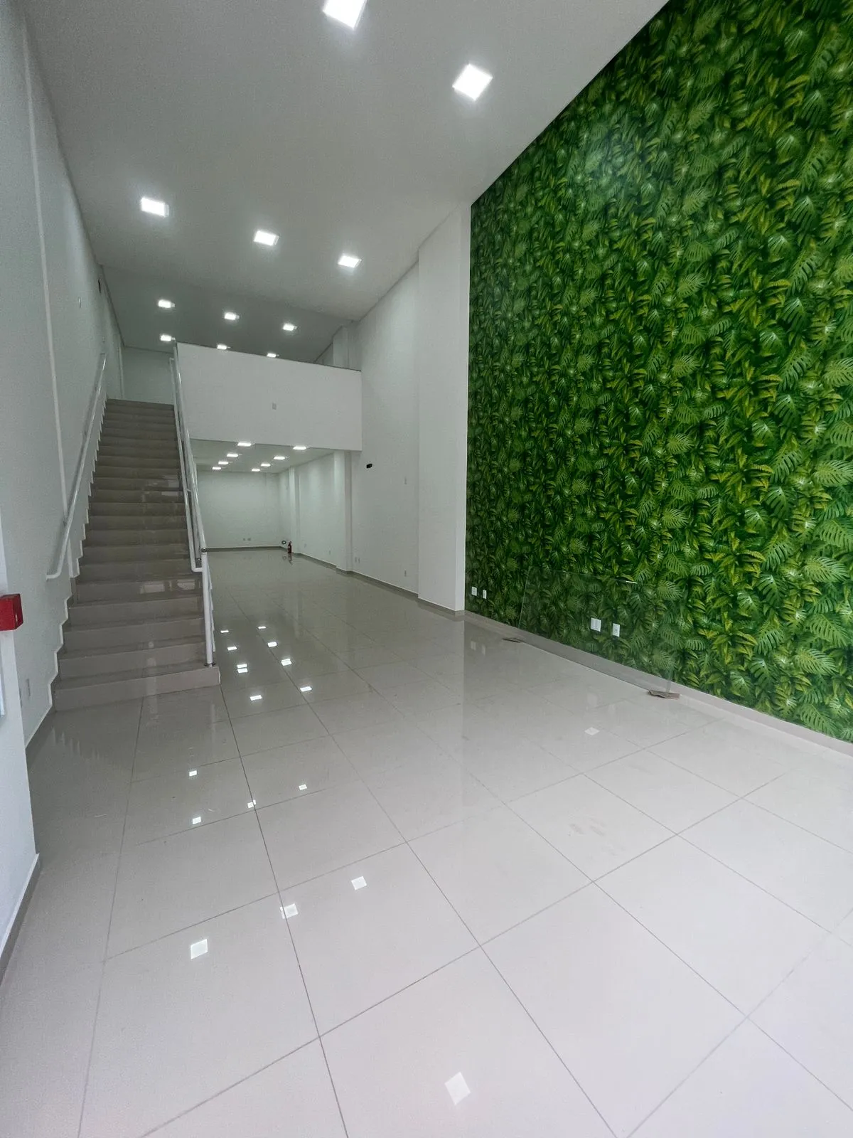 Loja para alugar, 1 vaga, 101m² no Centro, Balneário Camboriú - foto 1