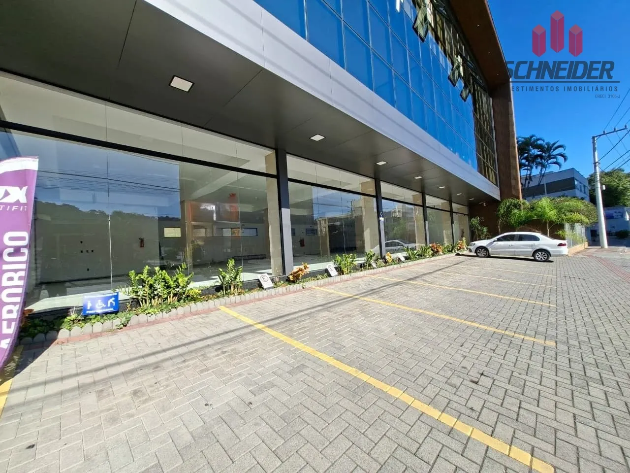Sala/Escritório para alugar, 10 vagas, 435m² no Garcia, Blumenau - foto 1